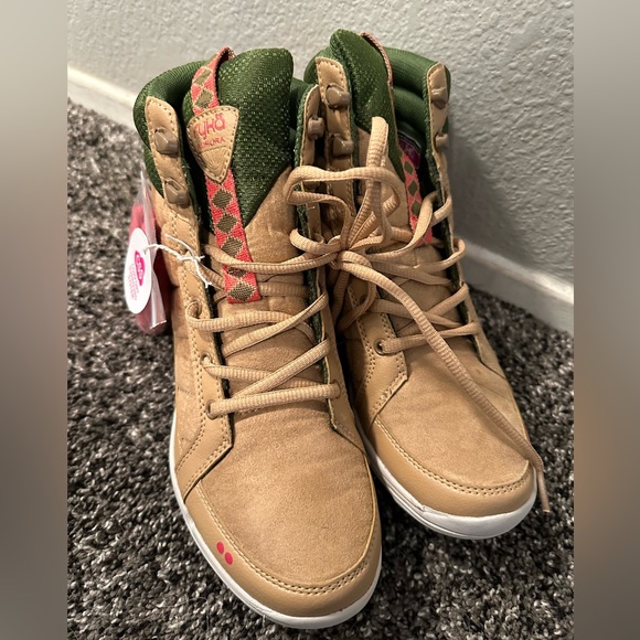 RYKA winter boots - Picture 2 of 6